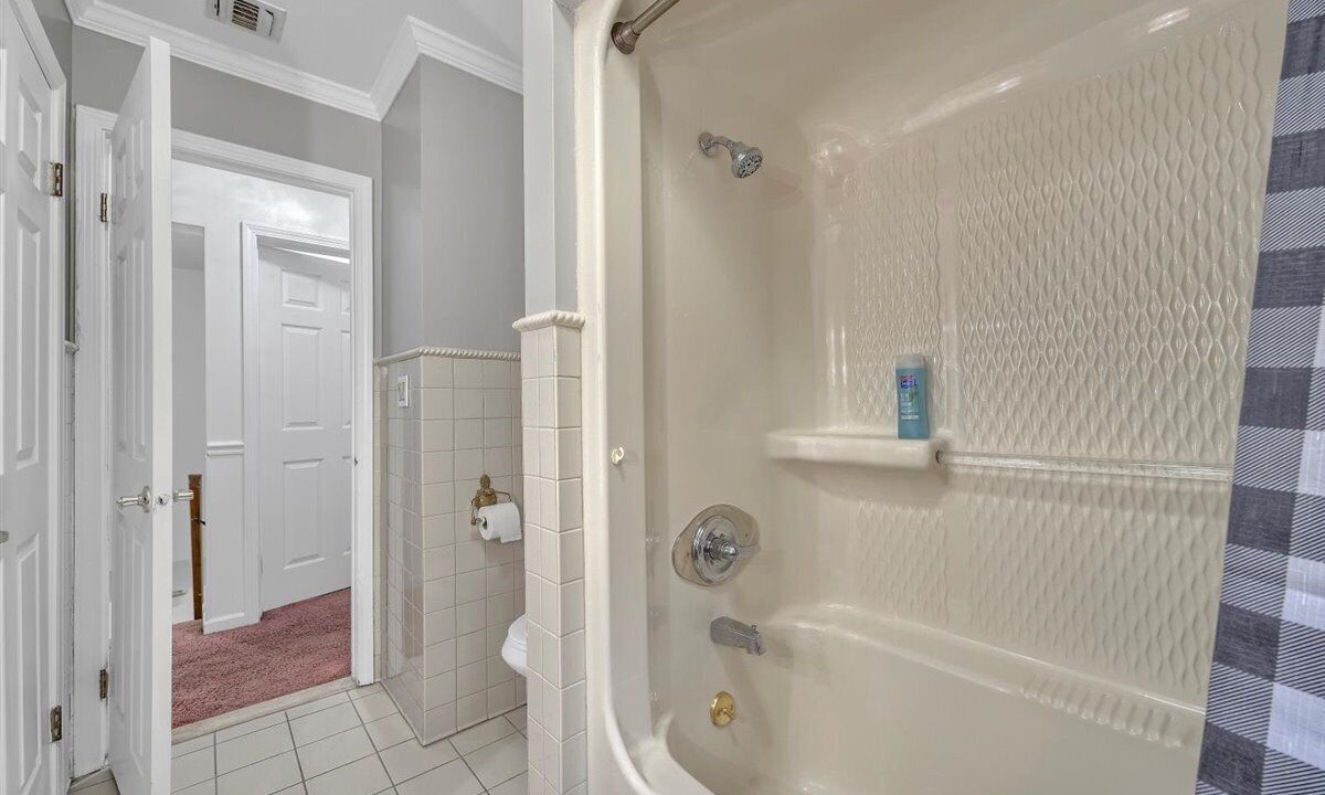 Photo of Bathroom in Thompson Ridge
