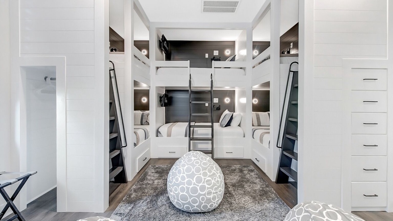 Photo of Bedroom in Mayhew