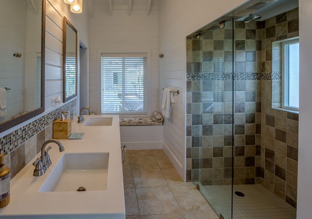 Photo of Bathroom in Great Guana Cay