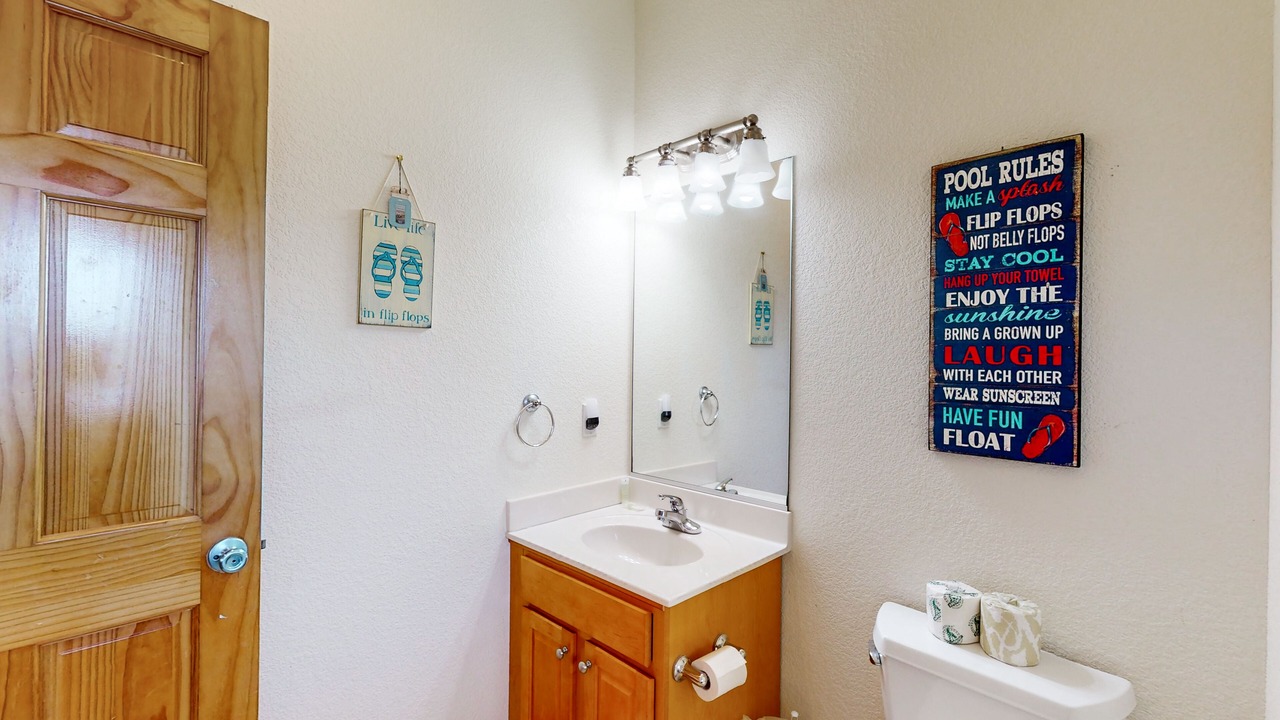 Photo of Bathroom in Waves