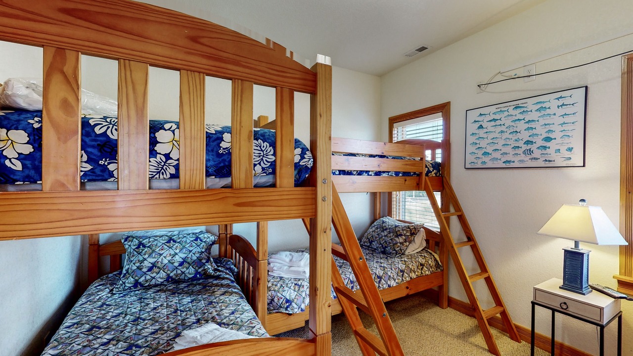 Photo of Bedroom in Waves