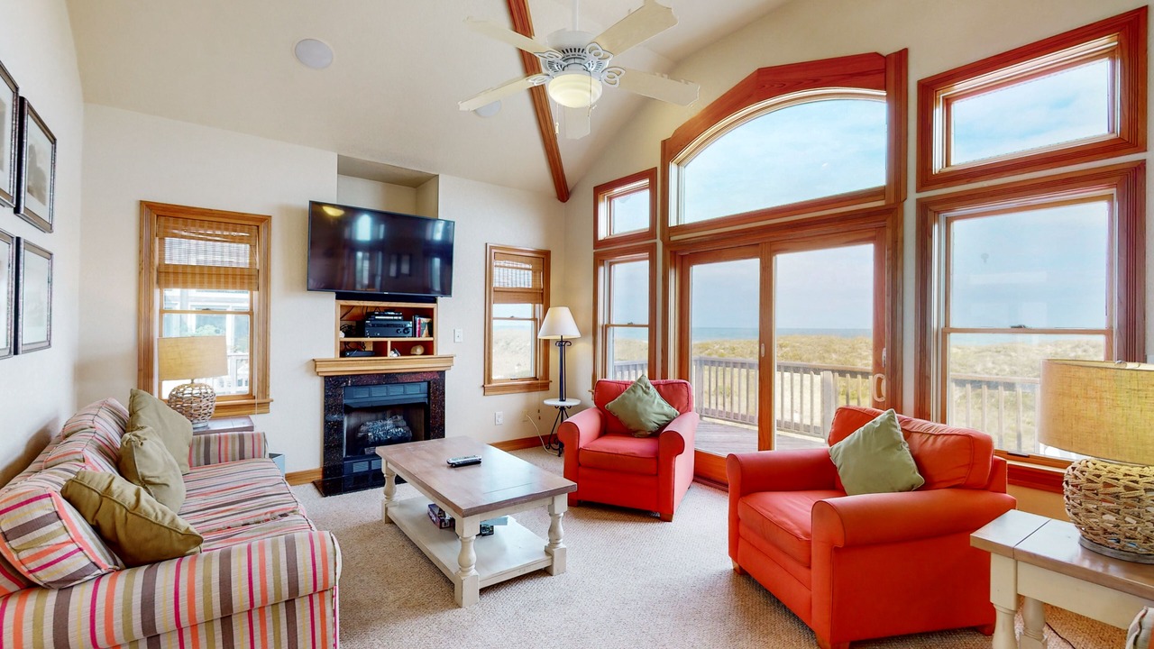 Photo of Livingroom in Waves