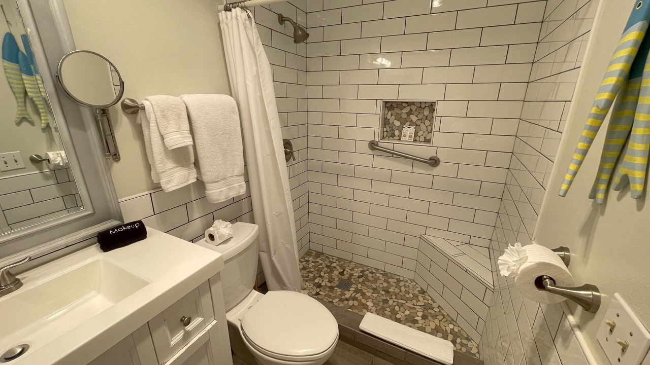 Photo of Bathroom in Port Hueneme