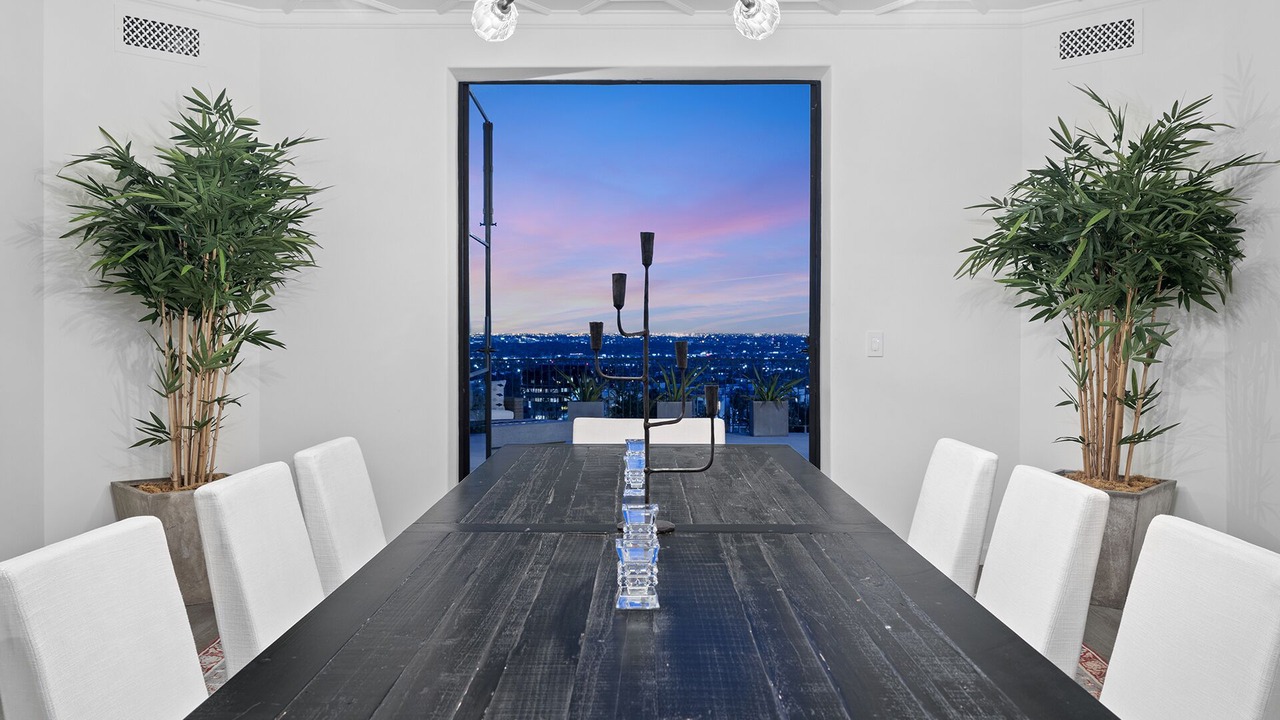 Photo of Others in Hollywood Hills West