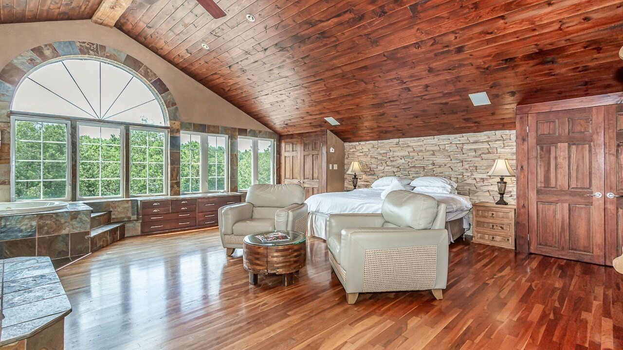 Photo of Bedroom in Elora