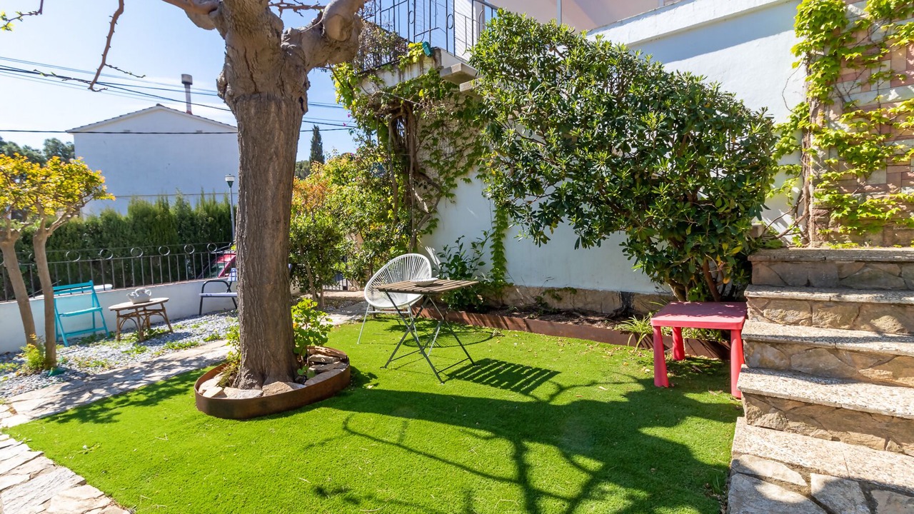 Photo of Patio Balcony in Llanca