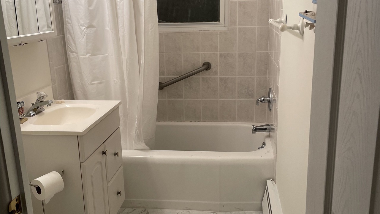 Photo of Bathroom in A-Zone