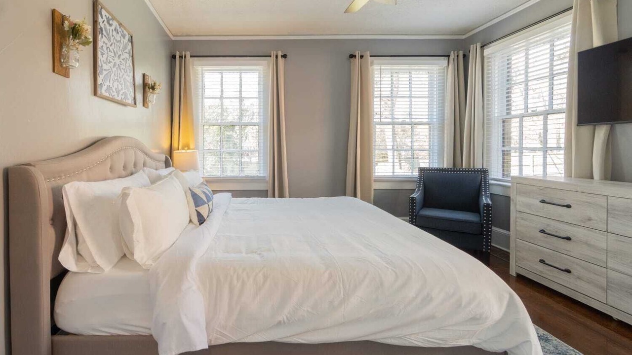 Photo of Bedroom in Montgomery