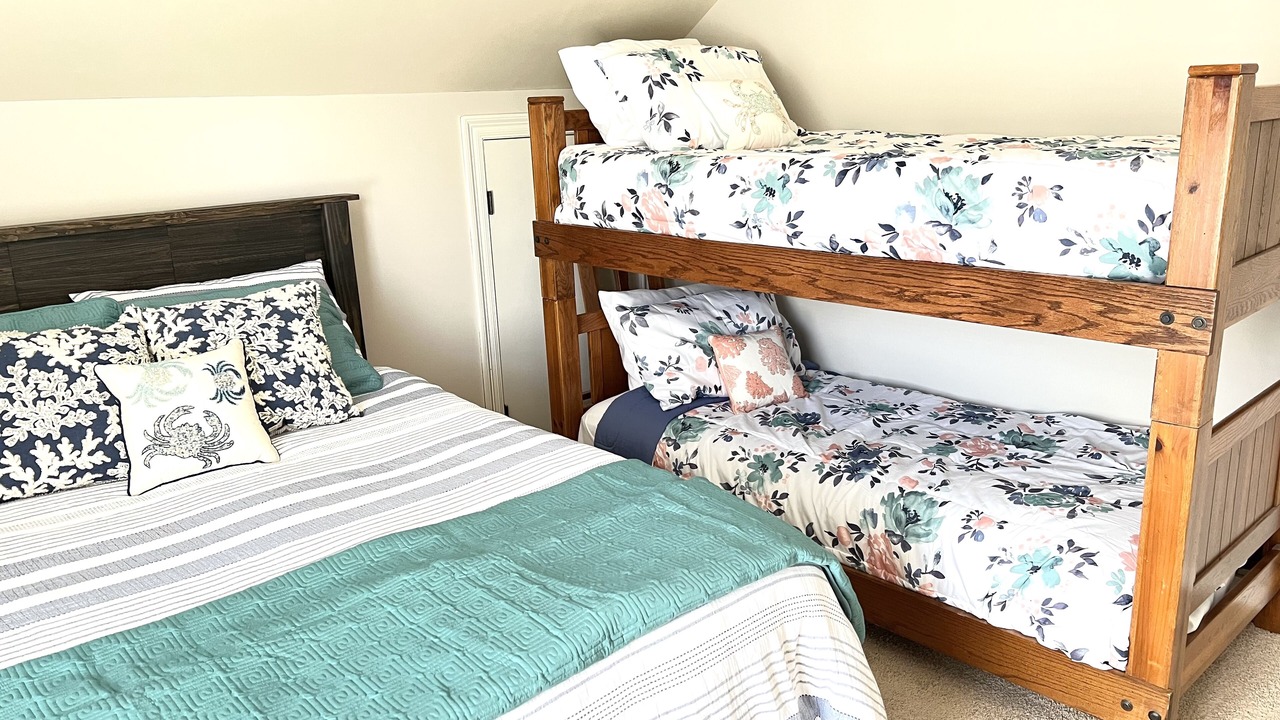 Photo of Bedroom in Tallassee