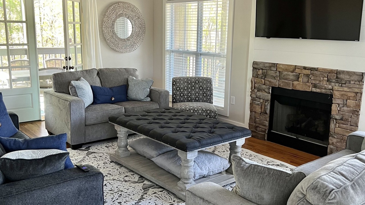 Photo of Livingroom in Tallassee