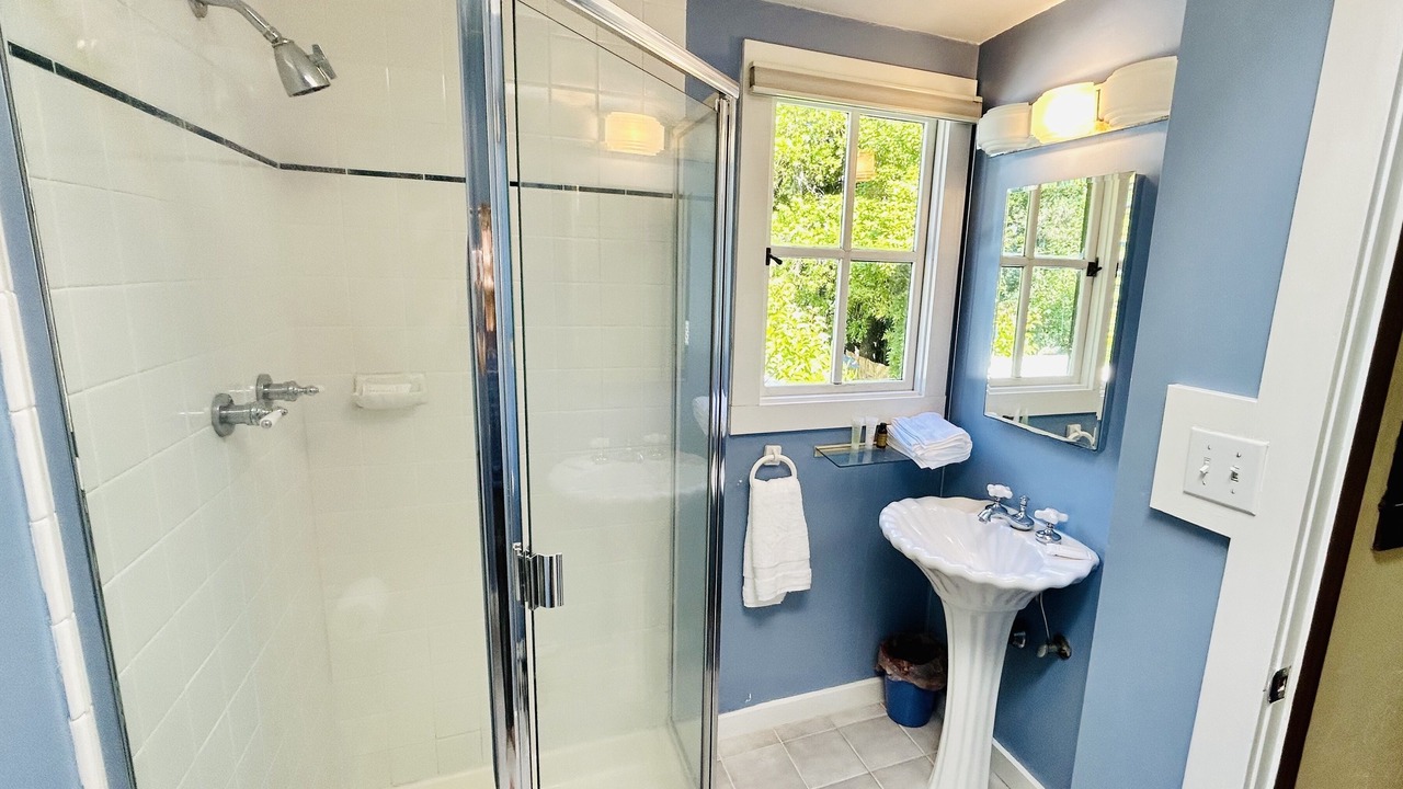 Photo of Bathroom in San Anselmo