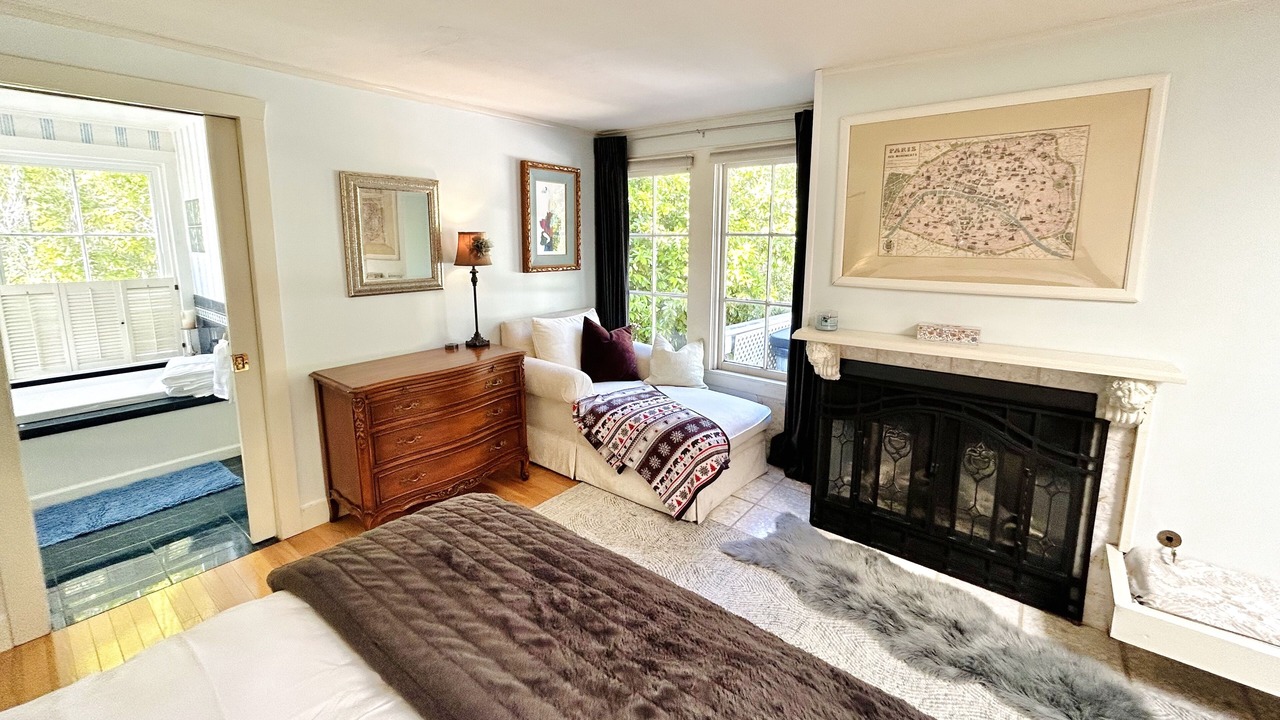 Photo of Bedroom in San Anselmo