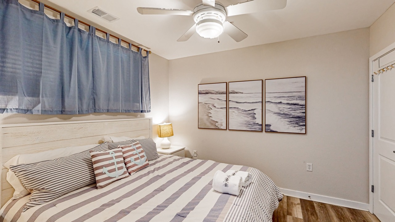 Photo of Bedroom in Sandbridge