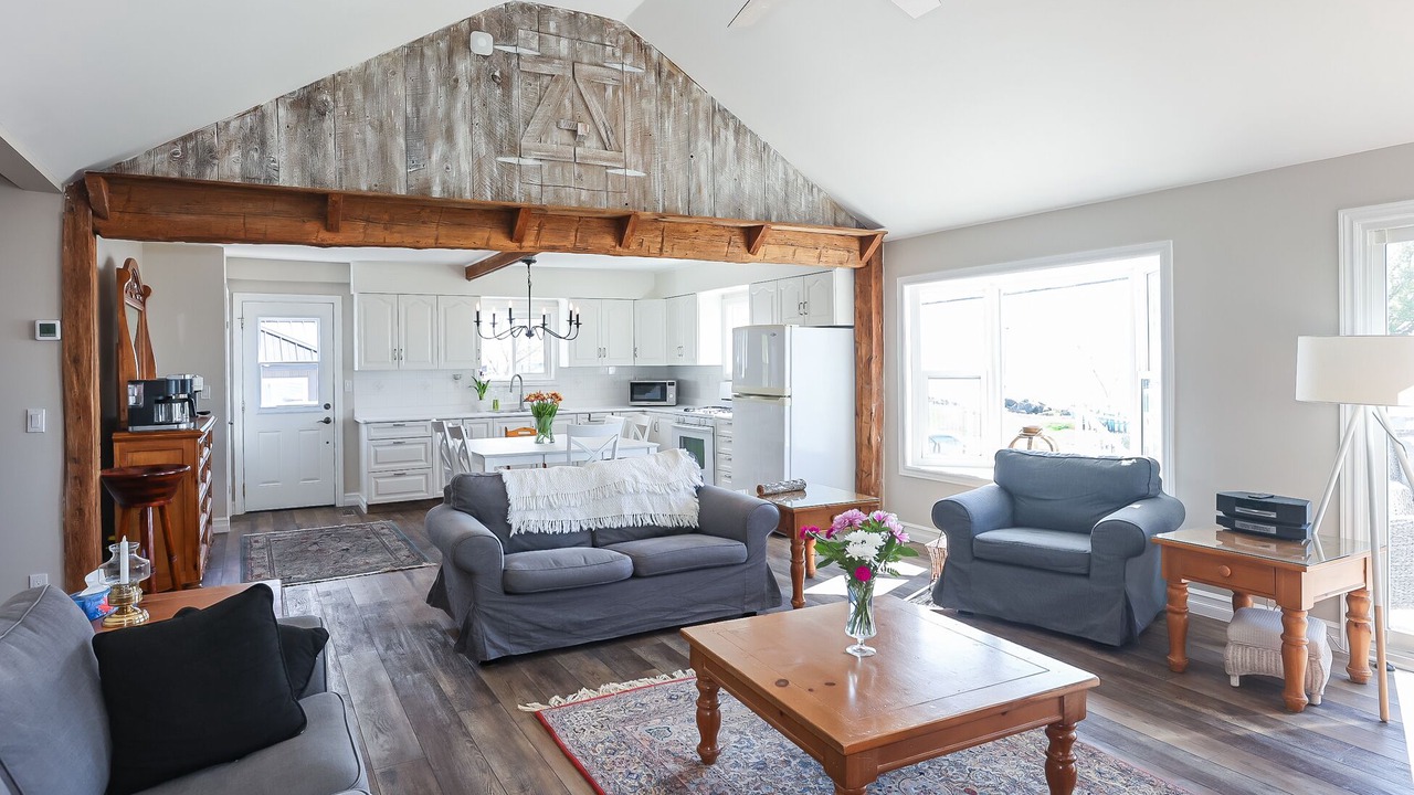 Photo of Livingroom in Lowbanks