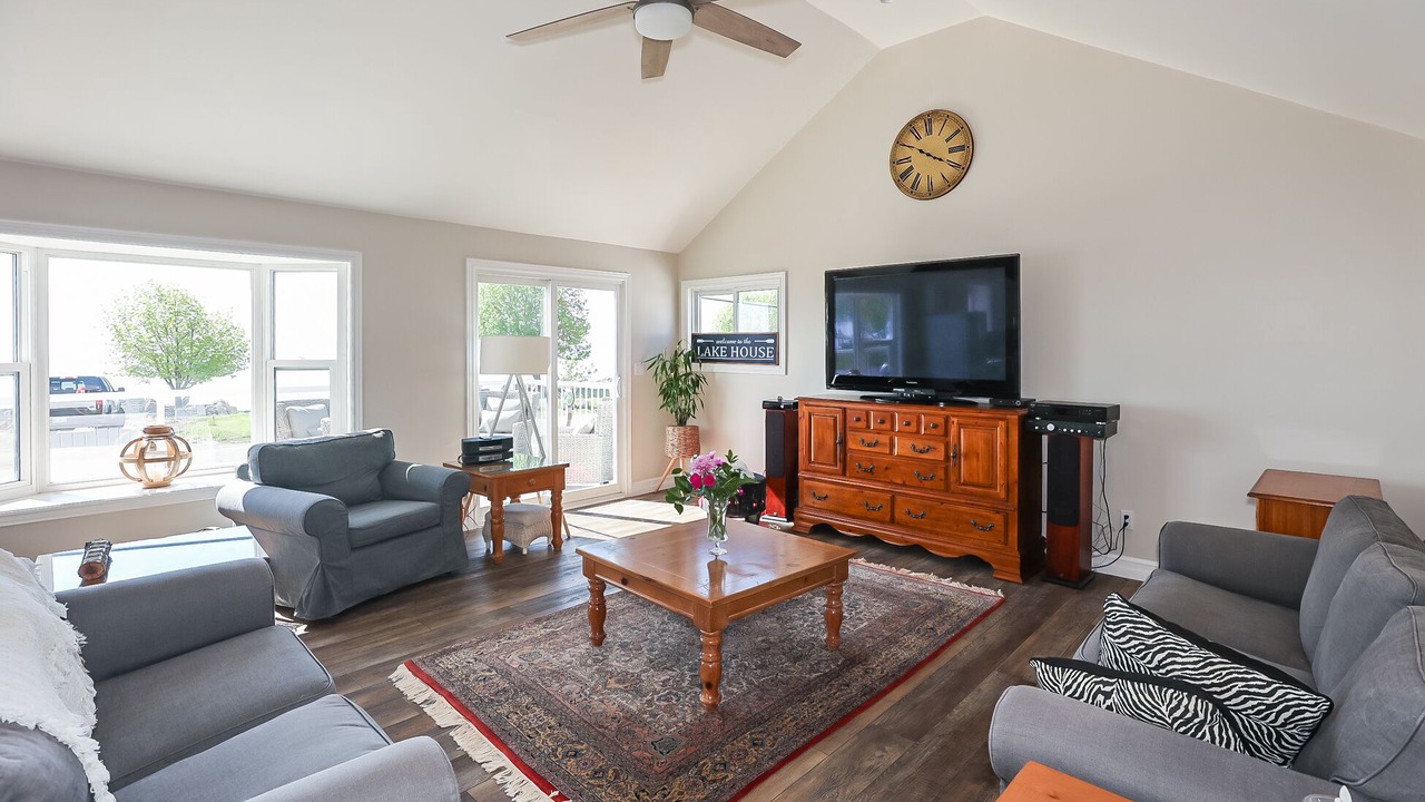 Photo of Livingroom in Lowbanks