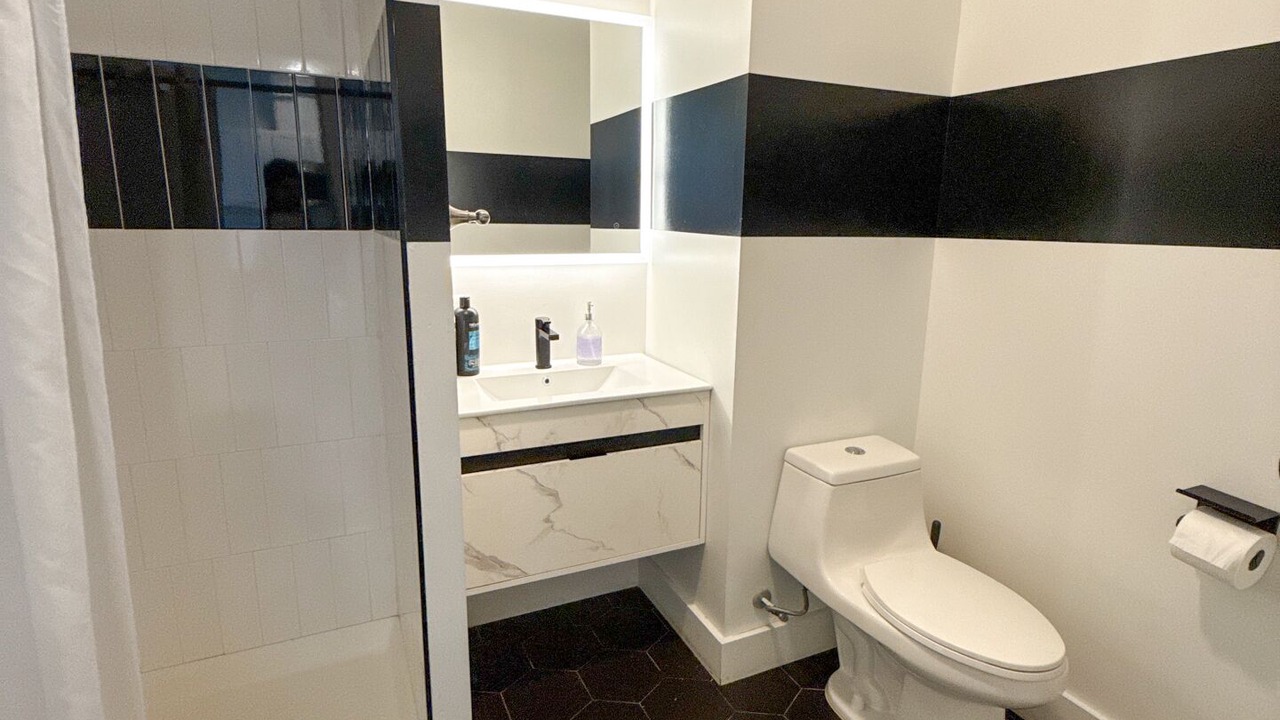 Photo of Bathroom in Elizabeth