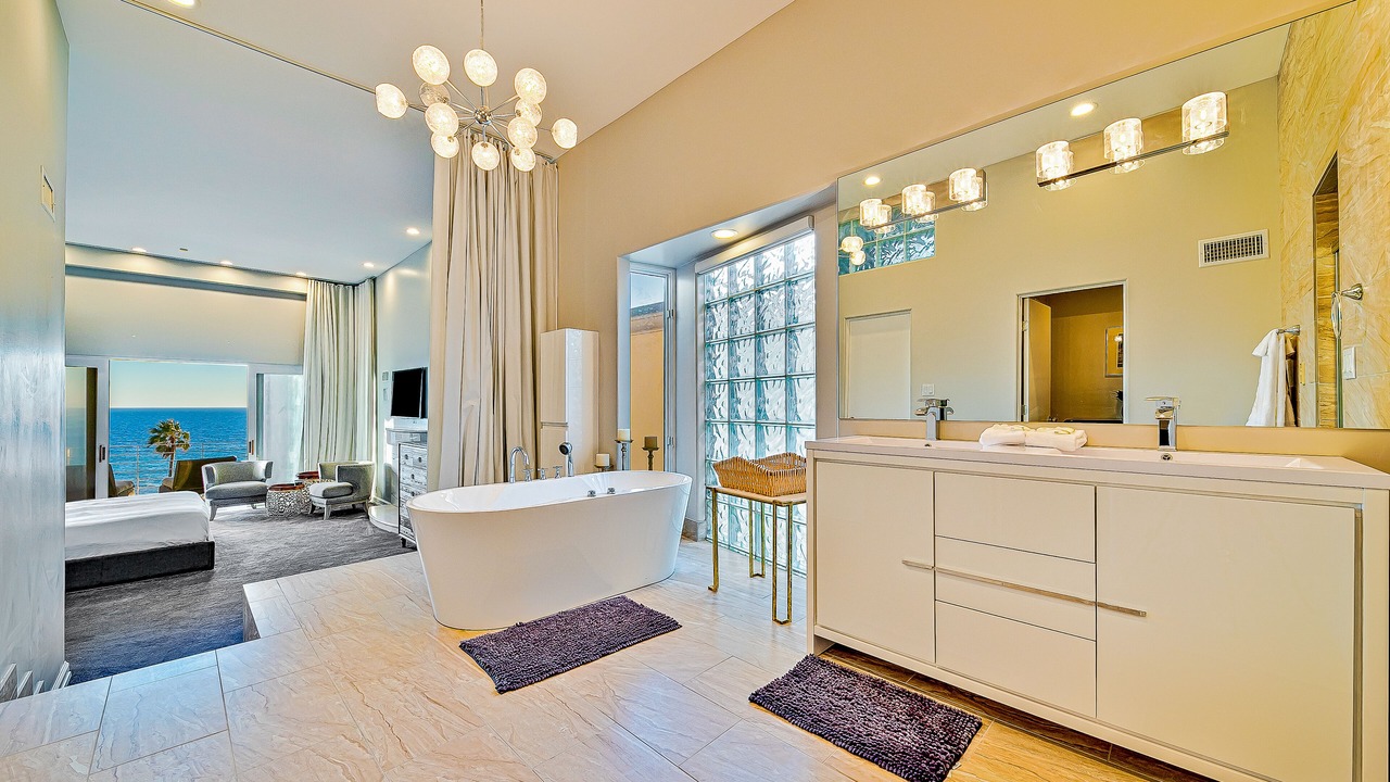 Photo of Bathroom in Malibu
