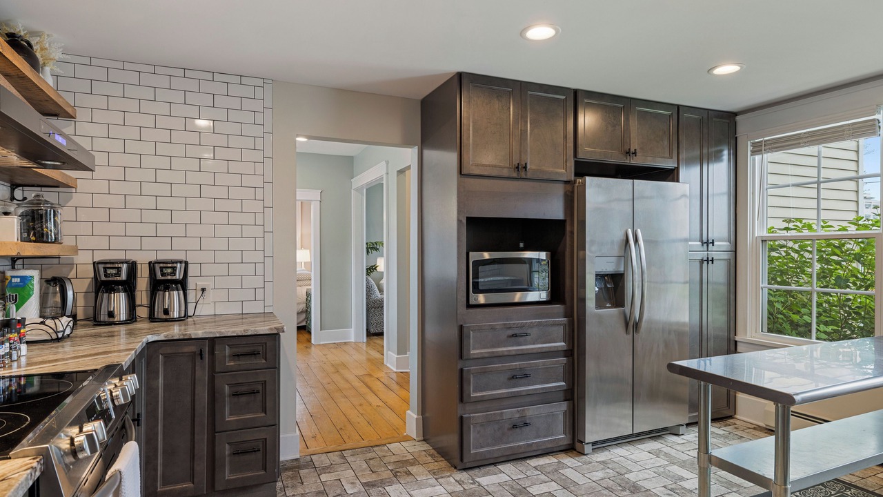 Photo of Kitchen in Downtown Niagara Falls