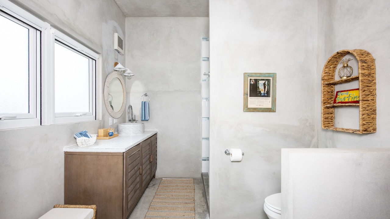 Photo of Bathroom in Gregory Town