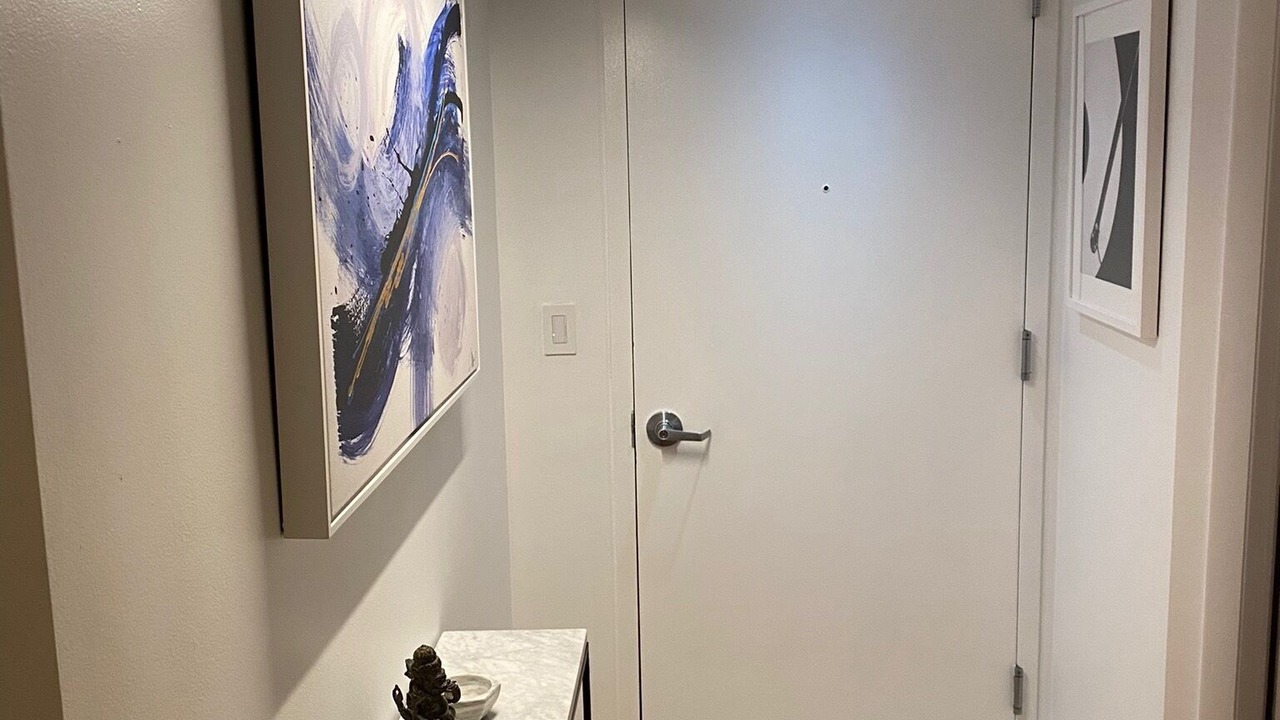 Photo of Others in Mid Beach