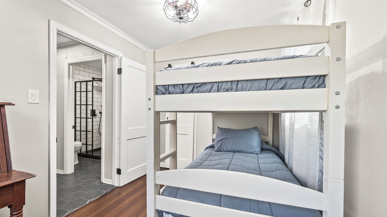 Photo of Bedroom in Swepsonville