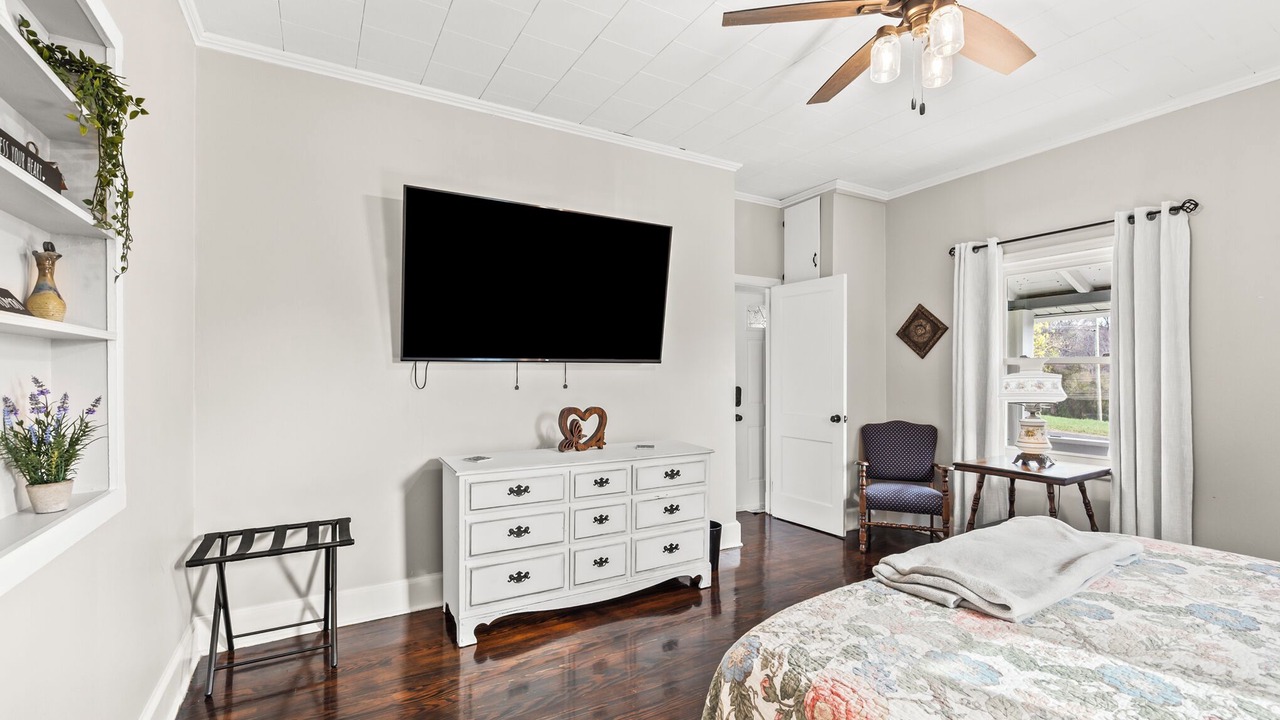 Photo of Bedroom in Swepsonville