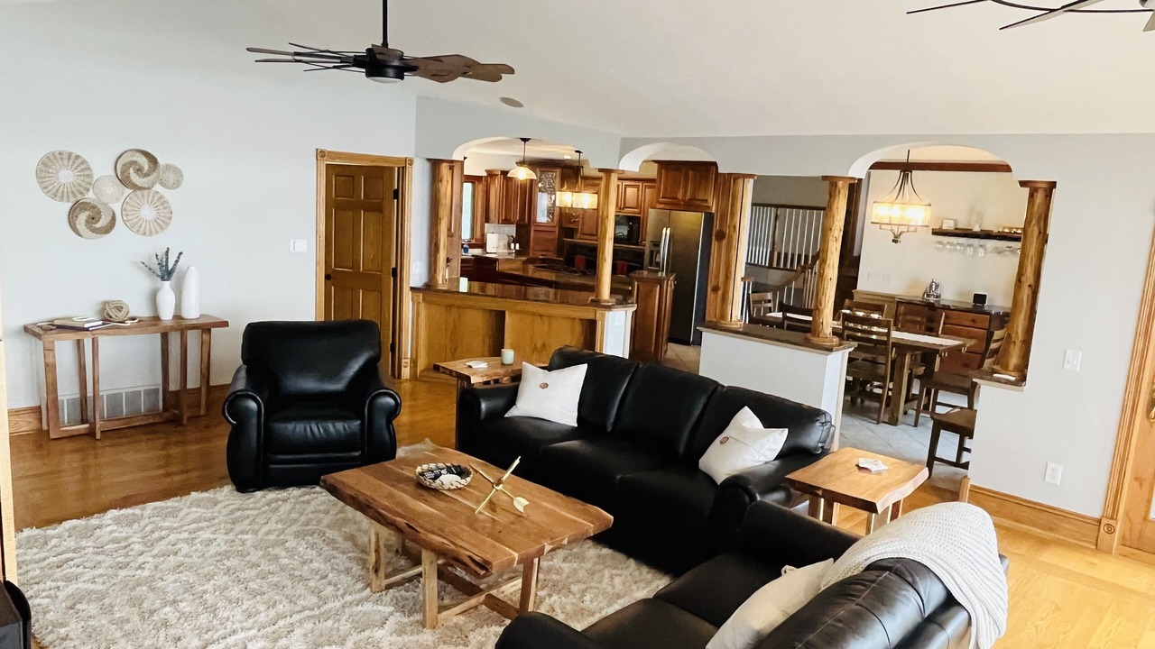 Photo of Livingroom in Town of Ledyard