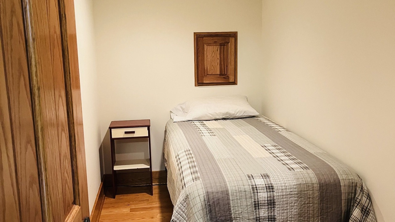 Photo of Bedroom in Town of Ledyard