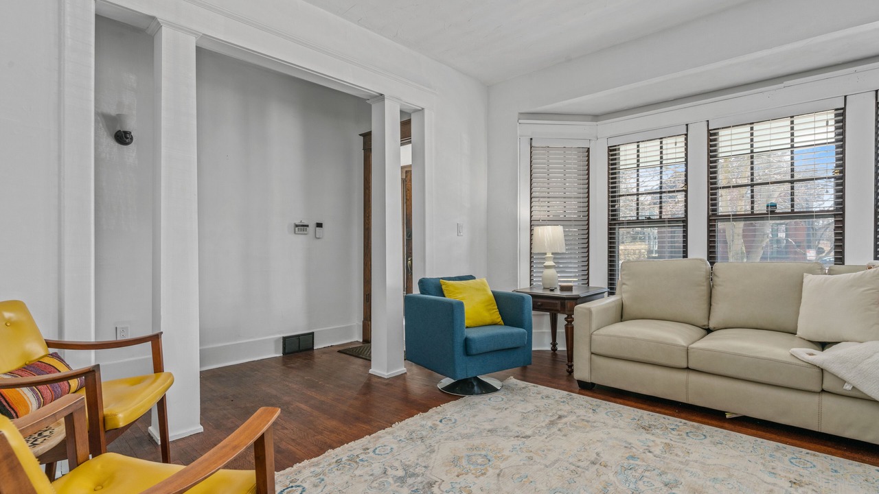 Photo of Livingroom in Bryant