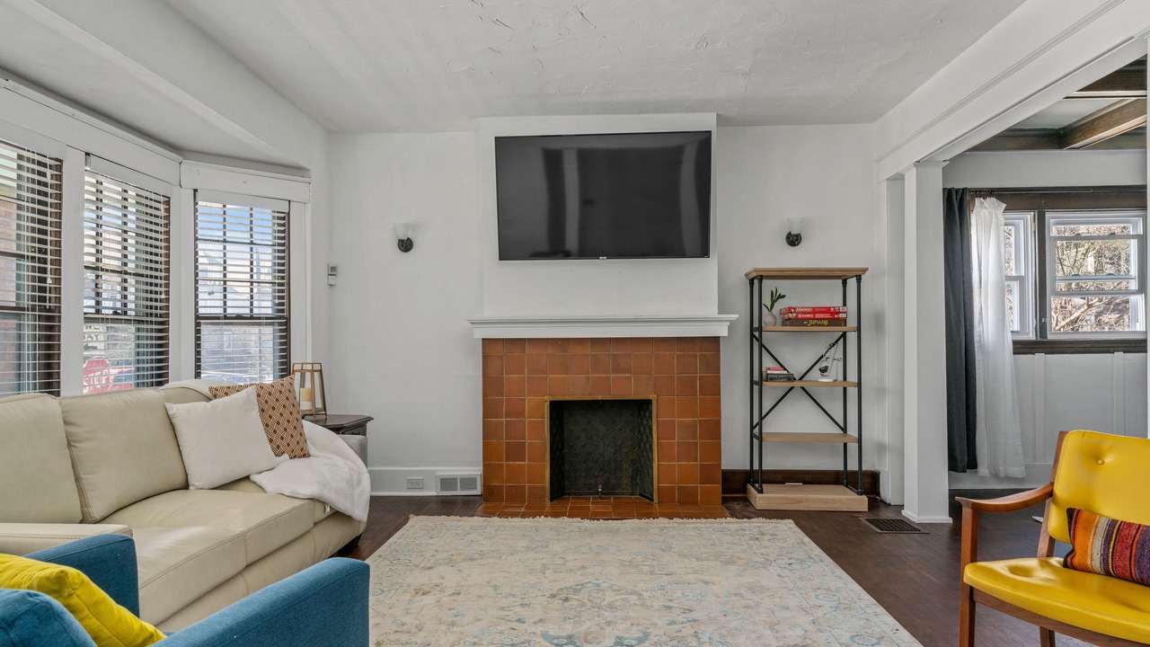 Photo of Livingroom in Bryant