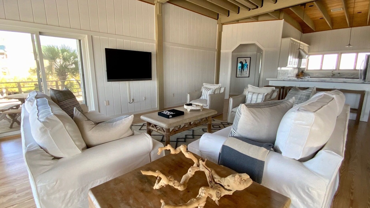 Photo of Livingroom in Alligator Point