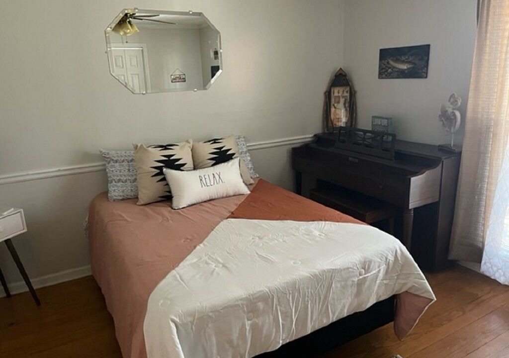 Photo of Bedroom in Cedar Bluff
