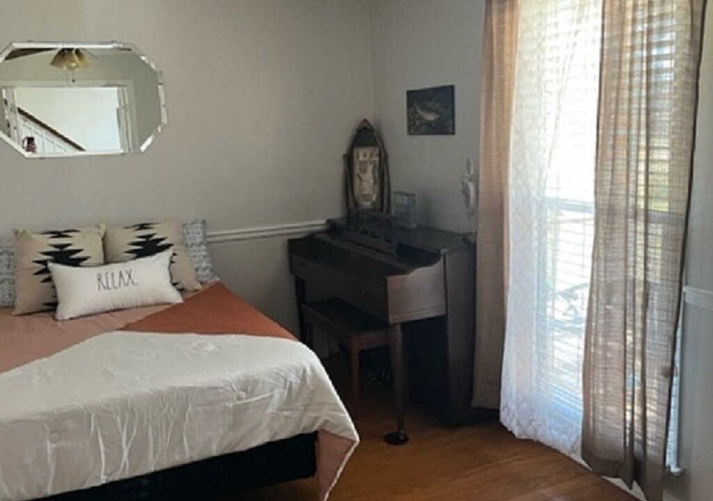 Photo of Bedroom in Cedar Bluff