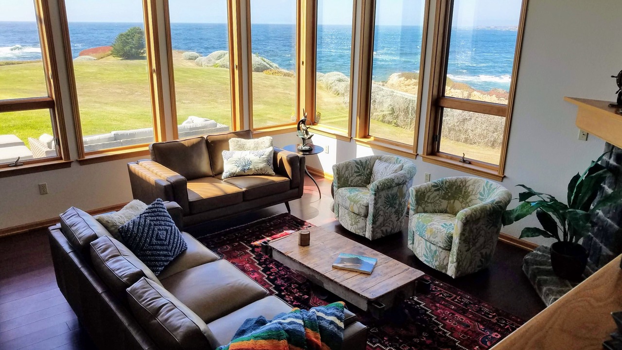 Photo of Livingroom in Fort Bragg