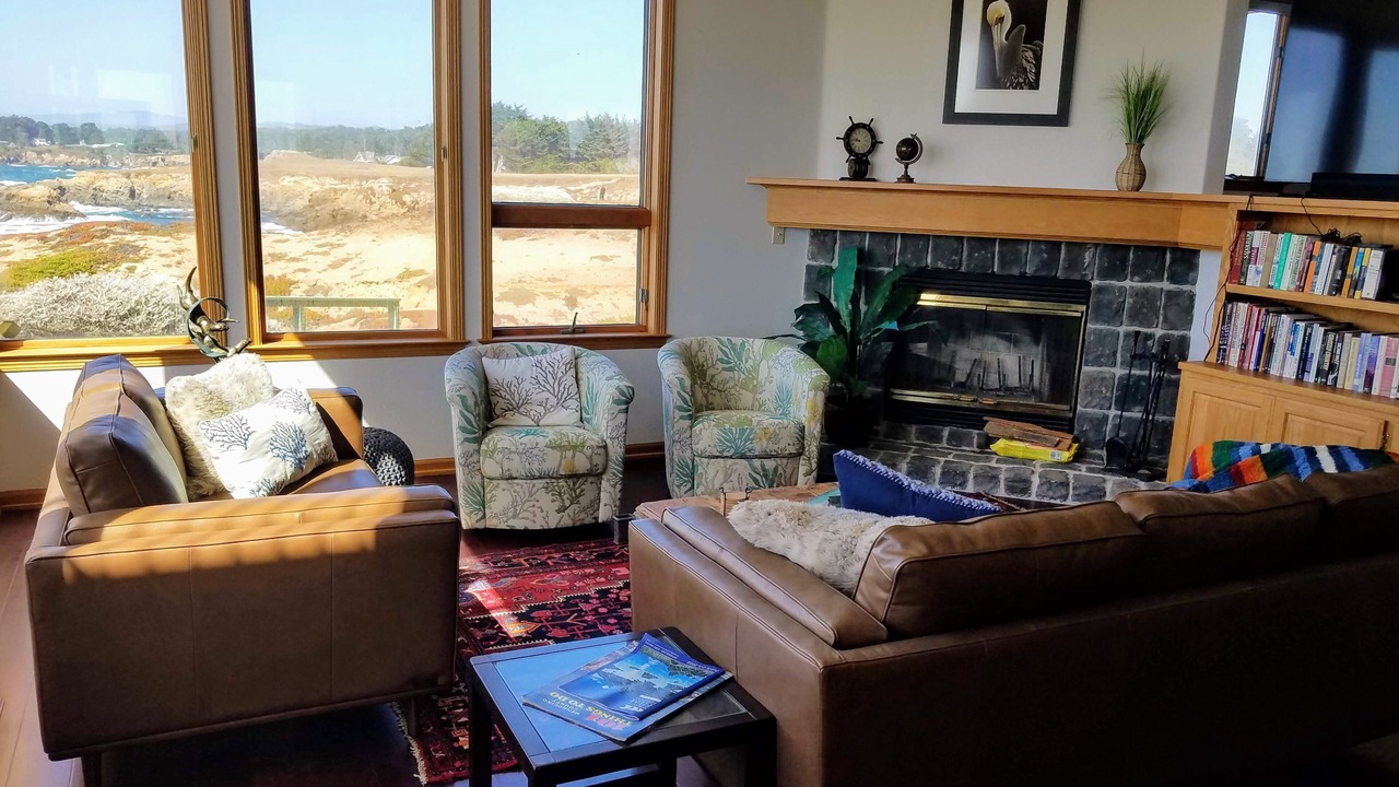 Photo of Livingroom in Fort Bragg