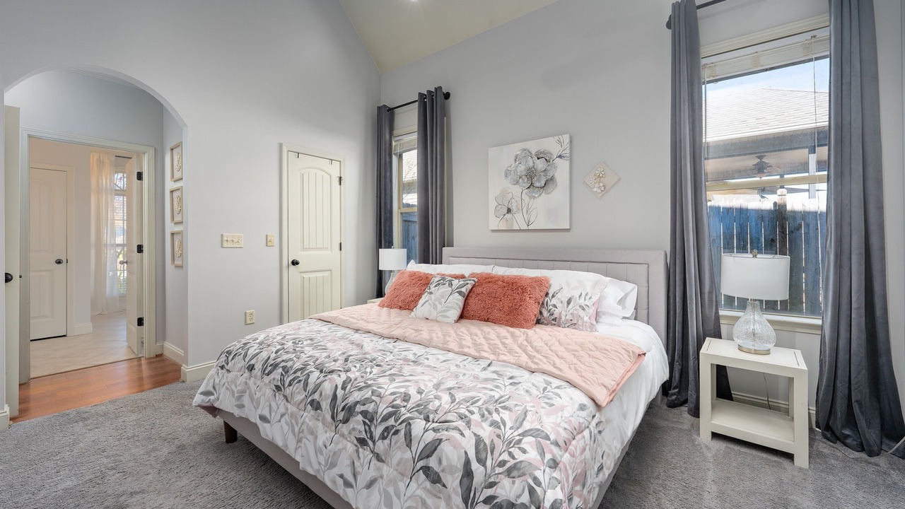 Photo of Bedroom in Wilsonville
