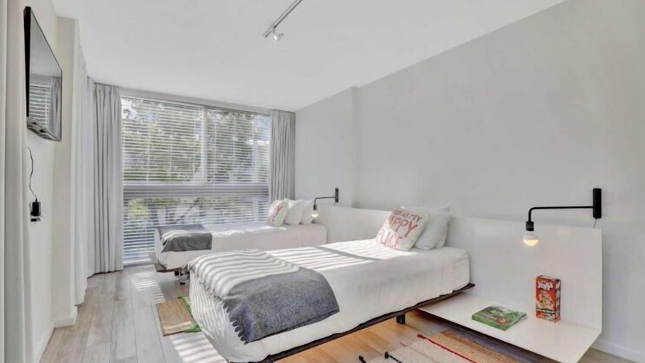 Photo of Bedroom in Key Biscayne