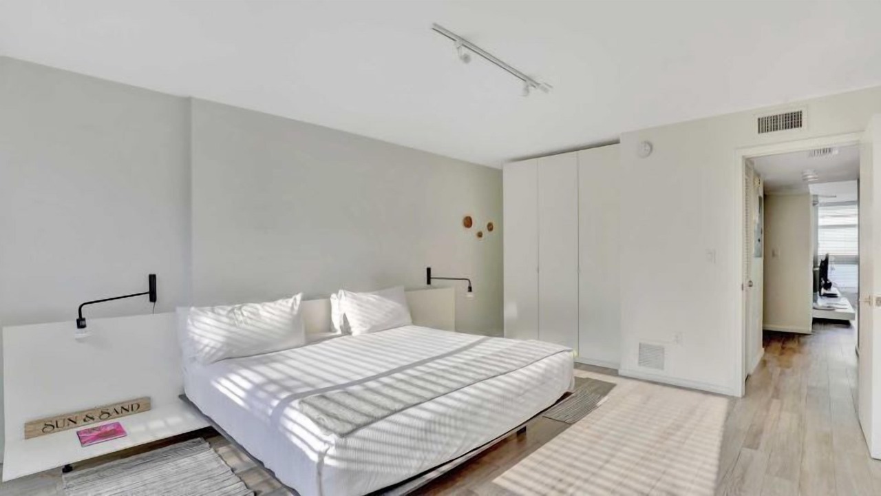 Photo of Bedroom in Key Biscayne