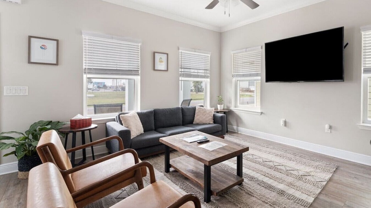 Photo of Livingroom in South Pensacola