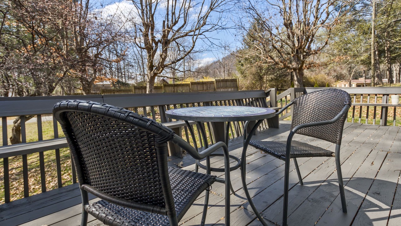 Photo of Outdoor in Avery Creek
