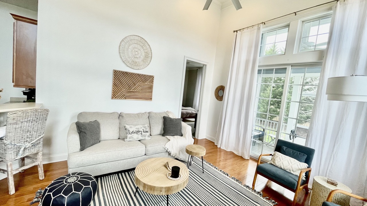 Photo of Livingroom in The Commons