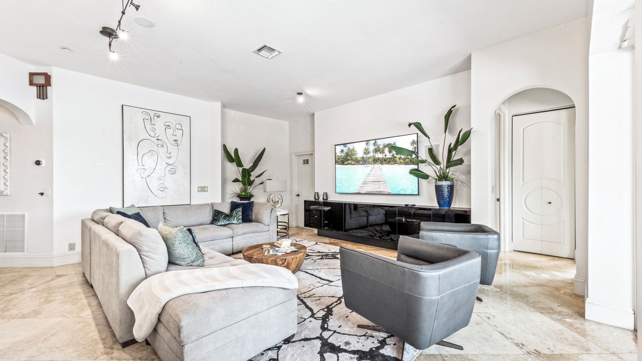 Photo of Livingroom in Bal Harbour