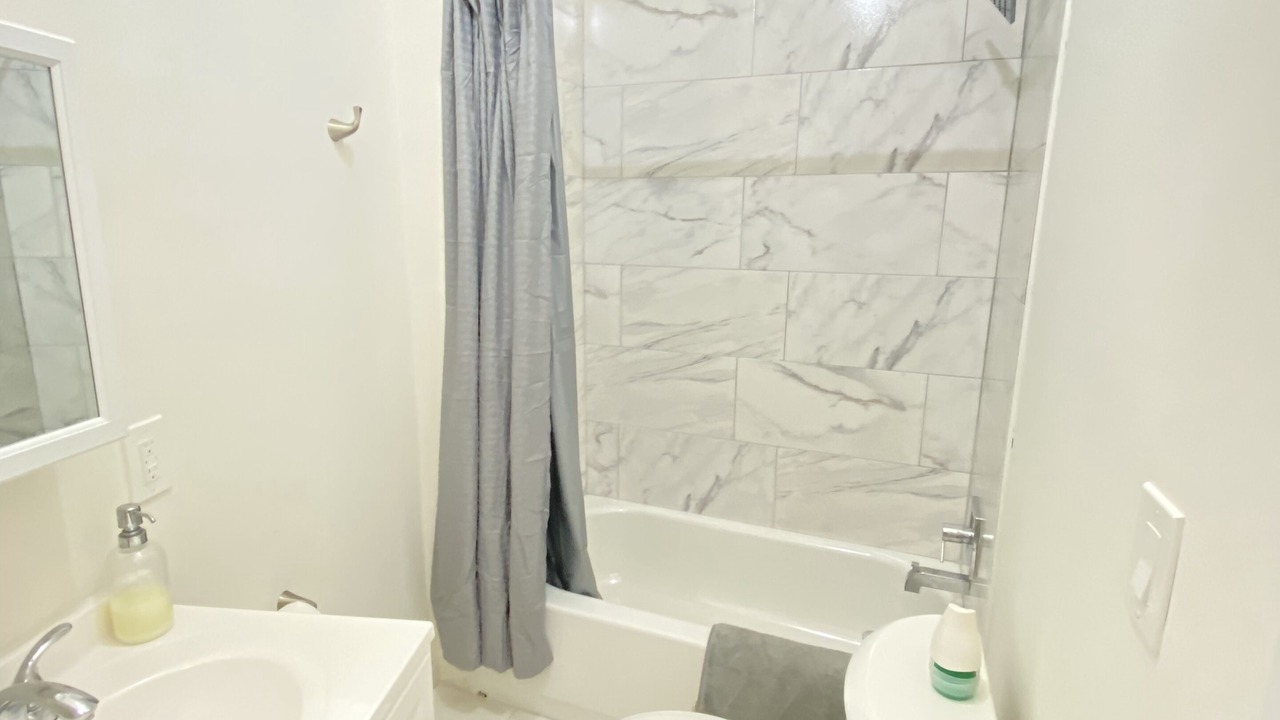 Photo of Bathroom in Union City