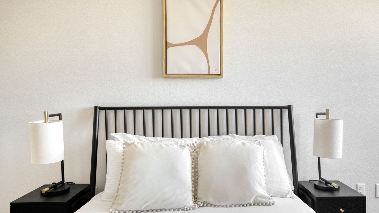 Photo of Bedroom in Inglewood