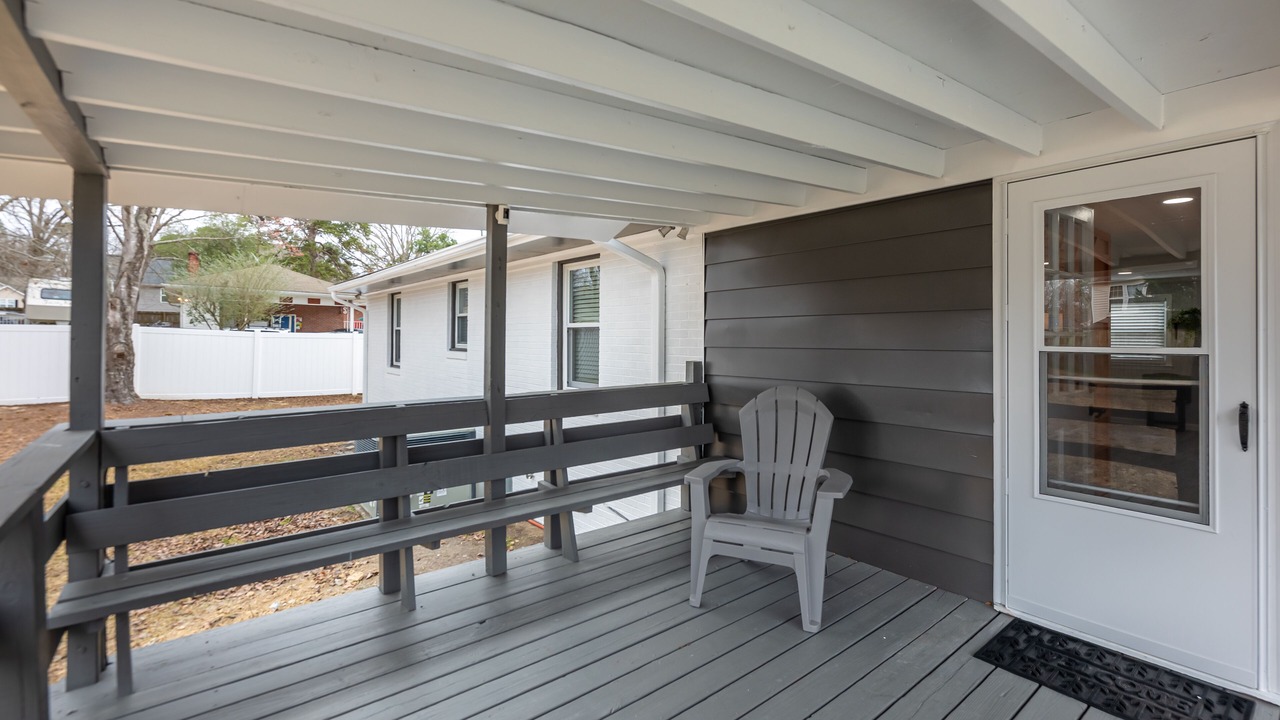 Photo of Patio Balcony in Southeast Raleigh
