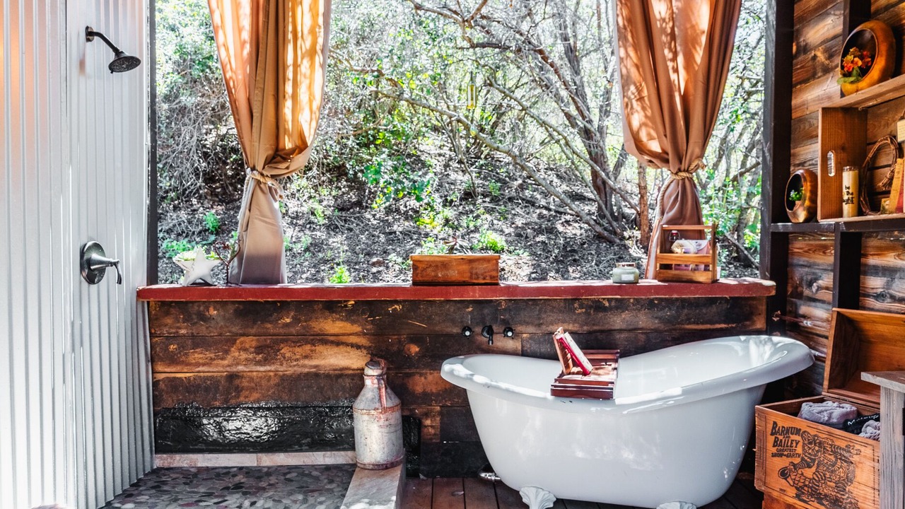Photo of Bathroom in Thousand Oaks