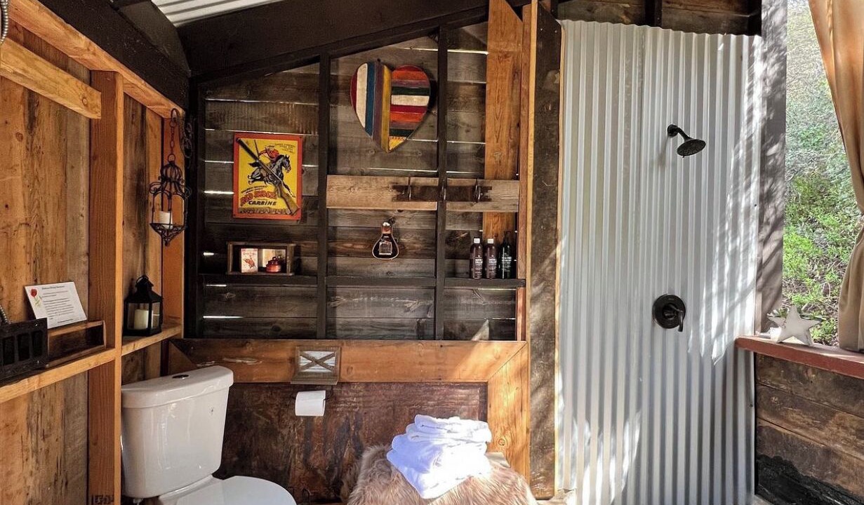 Photo of Bathroom in Thousand Oaks