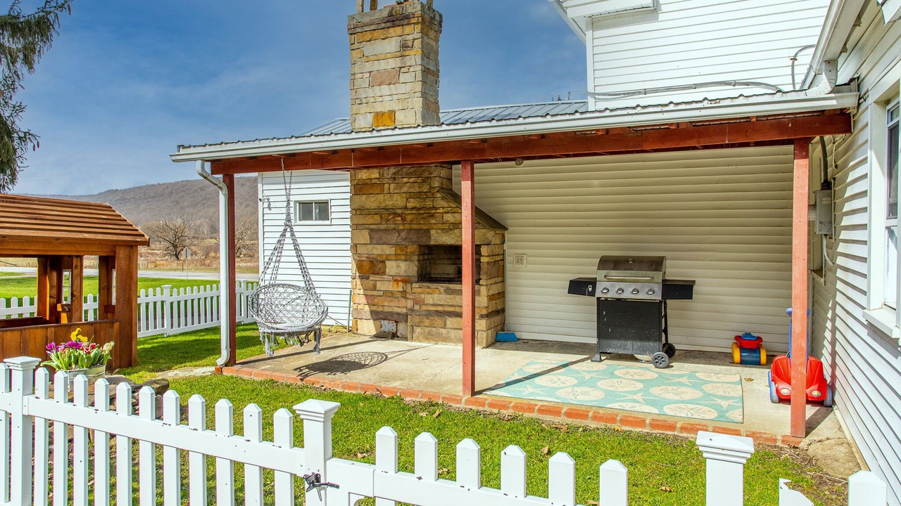 Photo of Patio Balcony in Black Creek