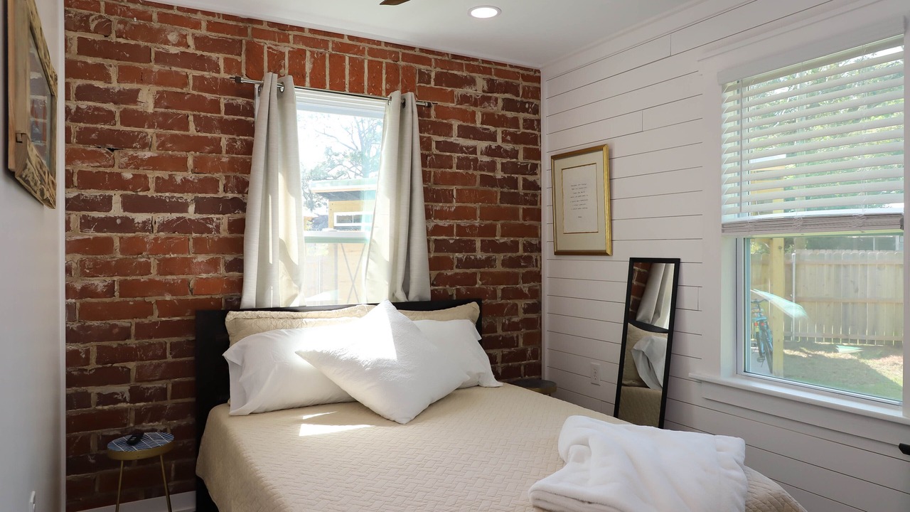 Photo of Bedroom in Navy Point