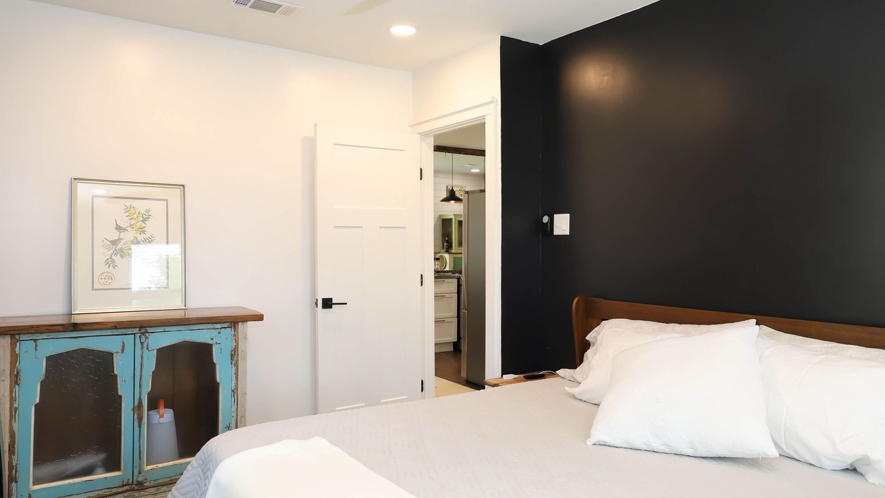 Photo of Bedroom in Navy Point